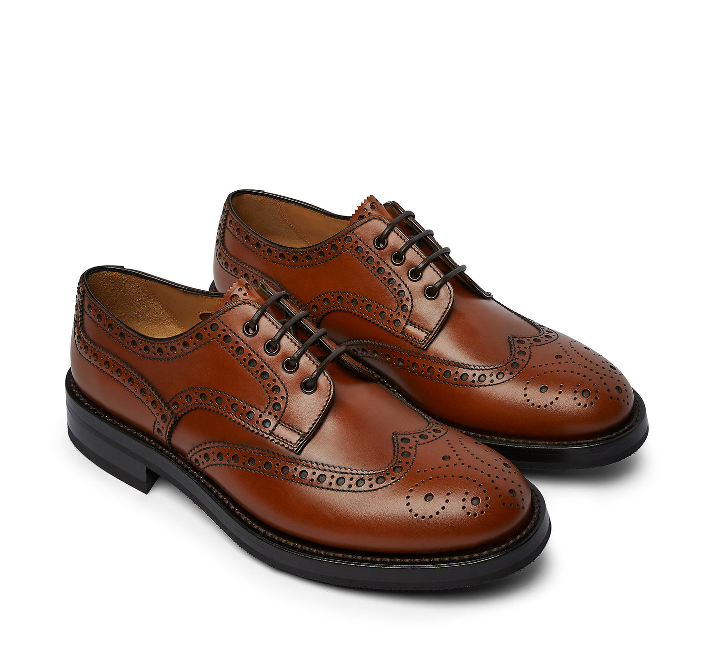 Stringata con bucature brogues